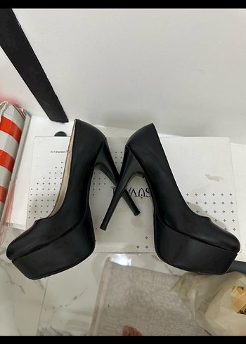 Siyah Platform Topuklu Kadın Stiletto iki defa giyildi temiz - Görsel 4