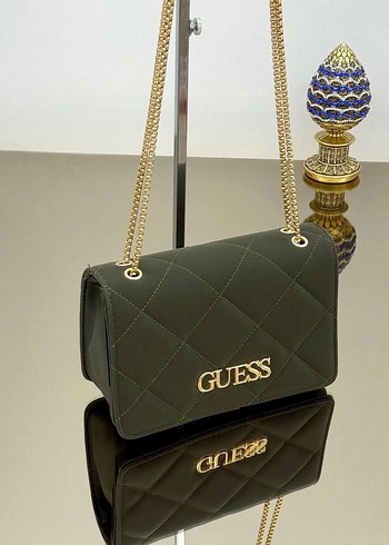 Beden çeşitli Renk Zincir Detaylı Mavi Guess Kadın Çanta