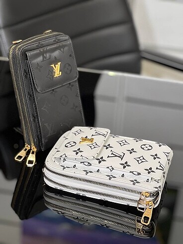 Louis Vuitton Phone Bag Ölçüleri: 20*12 cm