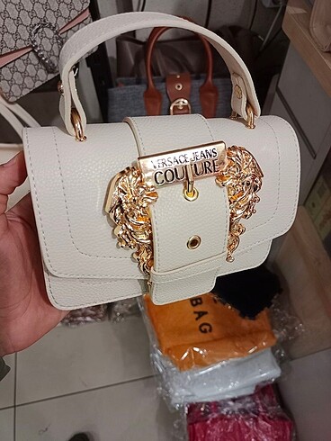 Diğer Versace