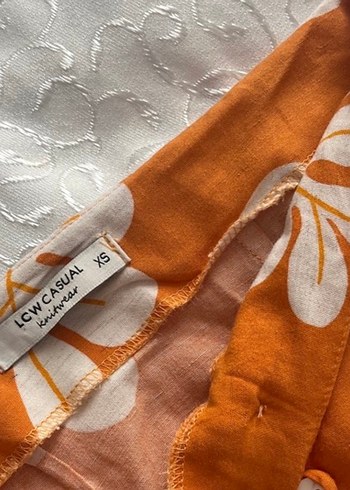 Turuncu Baskılı Düğmeli Uzun Midi Etek - Görsel 5