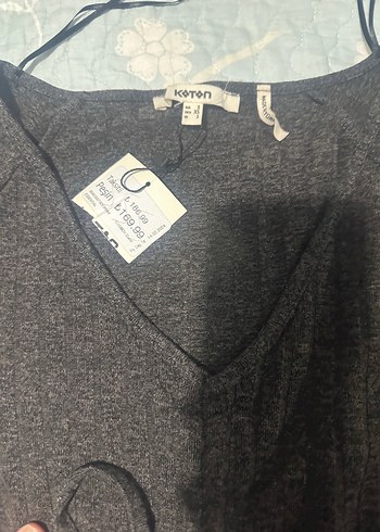 V Yaka Kısa Kollu Gri Örgü Crop Top büzgülü - Görsel 4