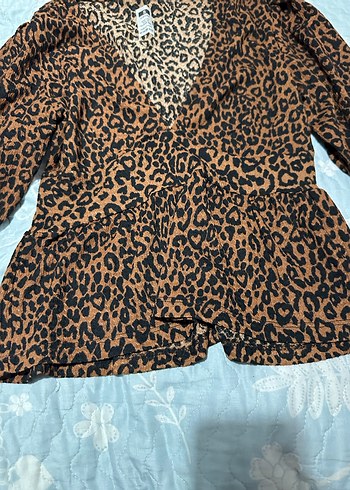 Leopar Desenli V Yaka Kadın Bluz - Görsel 5