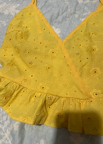 Sarı Nakışlı V Yaka Bluz - Görsel 2