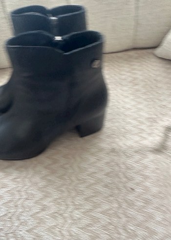 Kadın Siyah Gerçek Deri Tokalı Topuklu Bot inci - Görsel 7