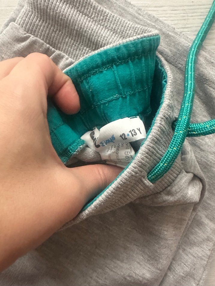 Gri Erkek Çocuk Rahat Kesim Şort - Görsel 4