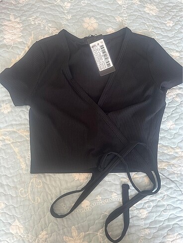 38 beden kruvaze crop body bluz