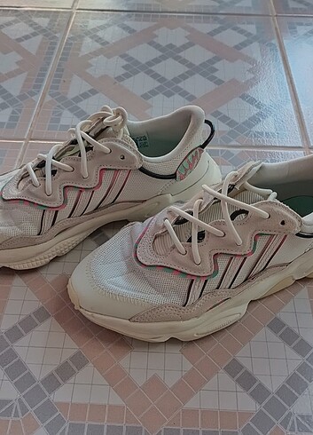 Adidas ozwego