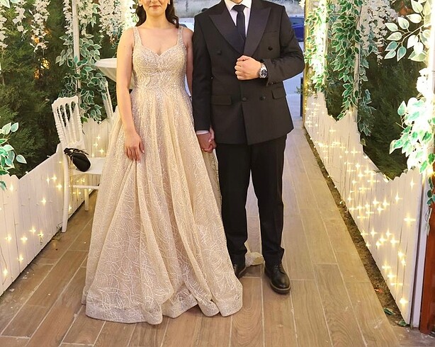 38 Beden ten rengi Renk Söz-Nişan elbisesi