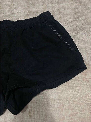H&M Şort hm spor şortu