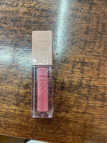 Maybelline New York Lifter Lip Gloss 005 petal