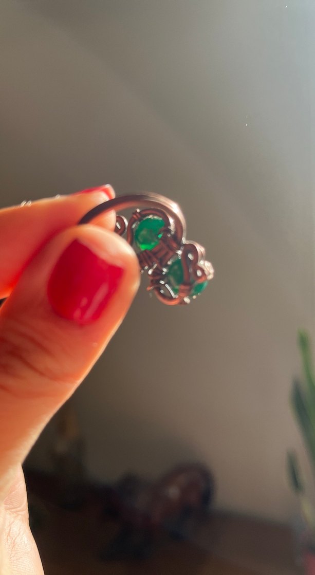 Yeşil Boncuklu Gotik Yüzük - Görsel 2