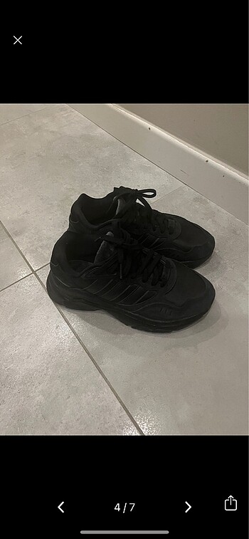 Adidas retropy F90