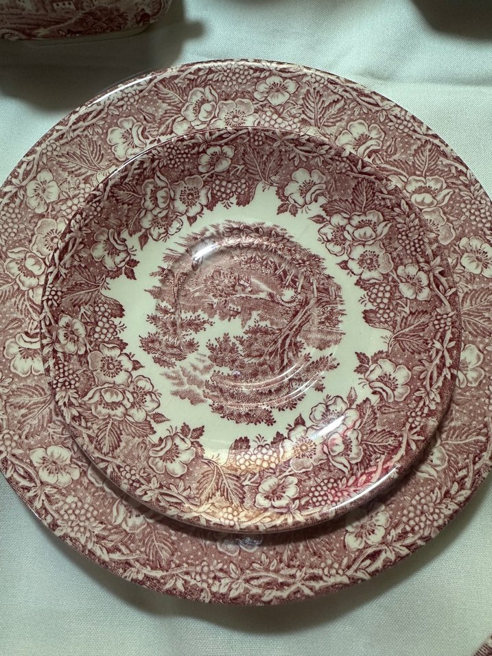 Bordo Pastel Desenli Porselen Fincan ve Tabak Seti trio - Görsel 3