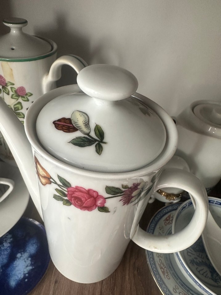 Pastel Beyaz Desenli Porselen Demlikler - Görsel 3