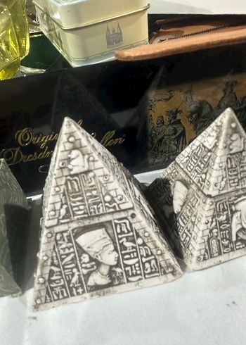 Gri Mısır Piramidi Figürin Seti - Görsel 2