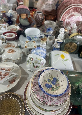 Çeşitli Desenli Beyaz Porselen Fincan Setleri - Görsel 7