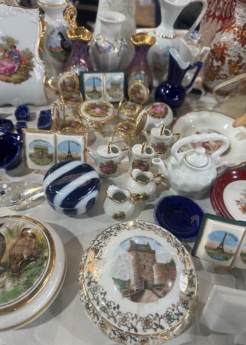 Çeşitli Desenli Beyaz Porselen Fincan Setleri - Görsel 5