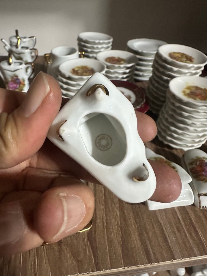 Beyaz Çiçek Desenli Porselen Limoges piyano - Görsel 2