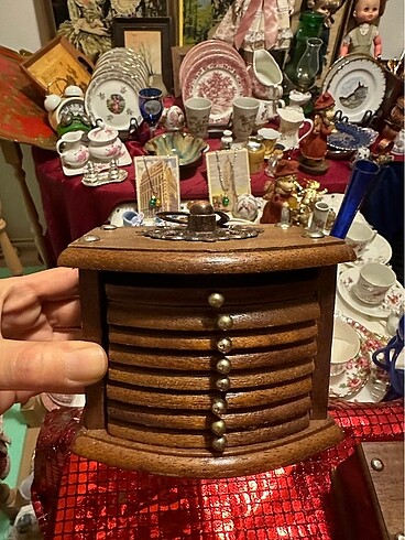 Diğer Fransız bardak altılığı