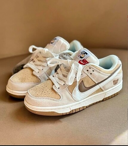 Diğer nike dunk