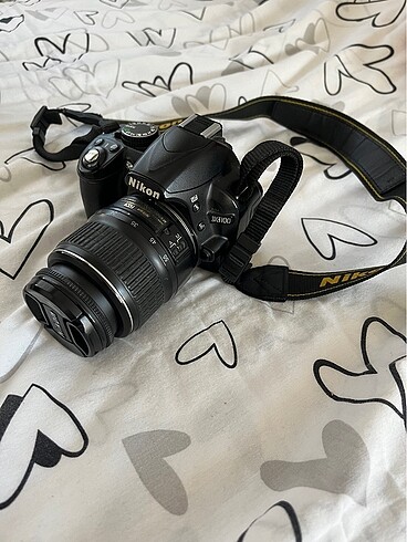 Nikon D3100 fotoğraf makinesi