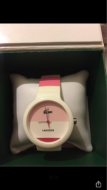 Lacoste saat