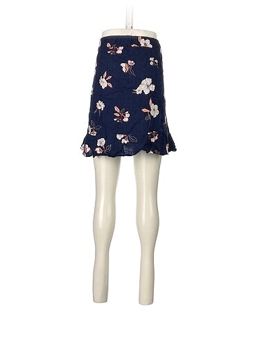 s Beden Pull and Bear Mini Etek %70 İndirimli.