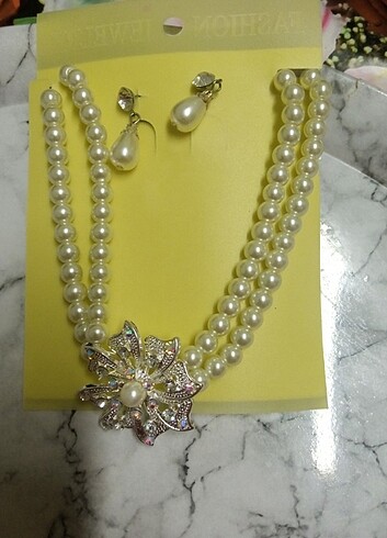 İncili set