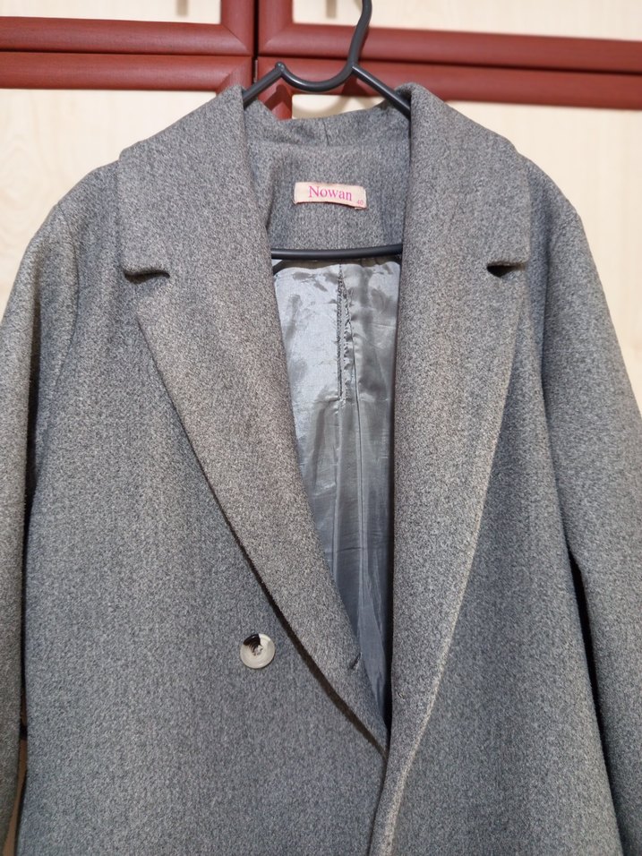 Gri Düğmeli Uzun Kaban - Görsel 2