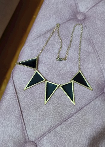 Accessorize Siyah Üçgen Detaylı Midi Kolye