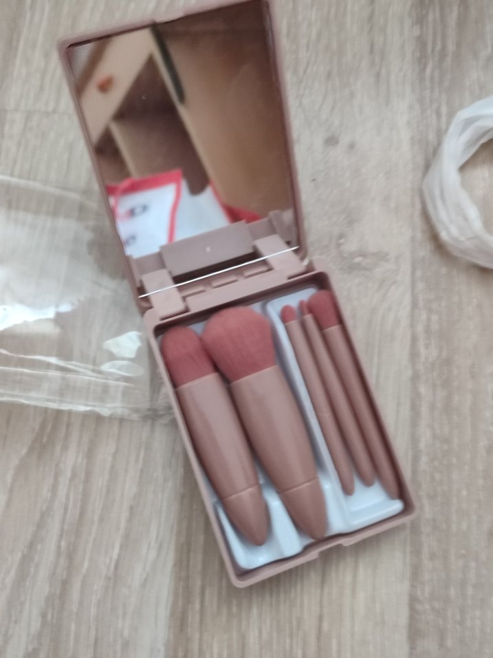 Bej aynalı seyahat Makyaj Fırçası Seti - Görsel 2