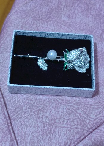 Işıltılı Beyaz Çiçekli Broş - Görsel 7