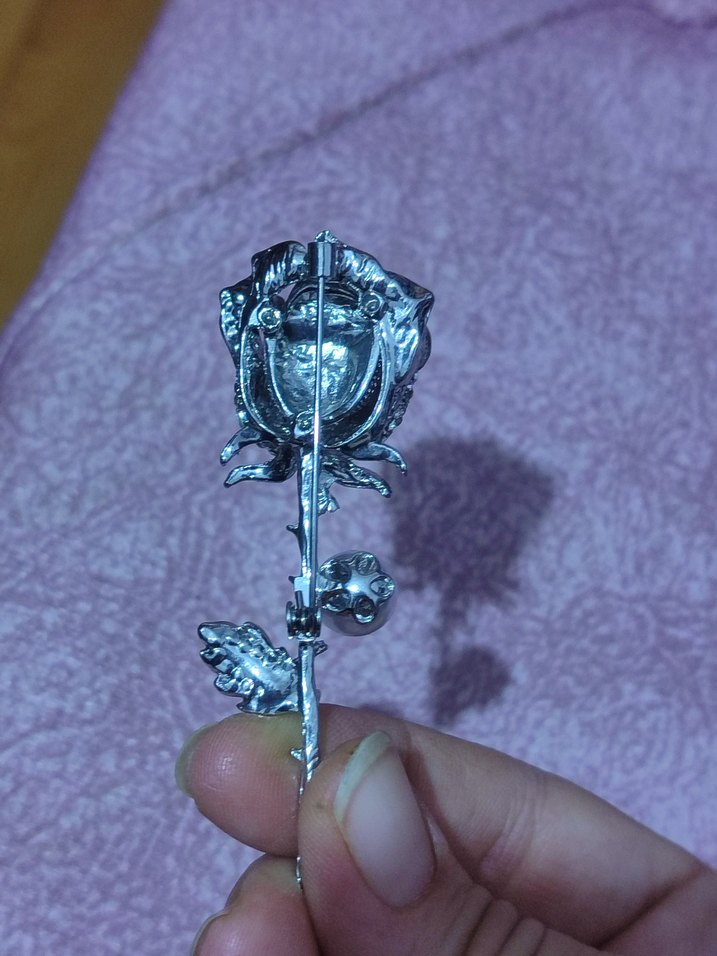 Işıltılı Beyaz Çiçekli Broş - Görsel 5