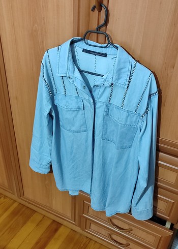 Düğmeli Mavi Denim Kadın Gömlek