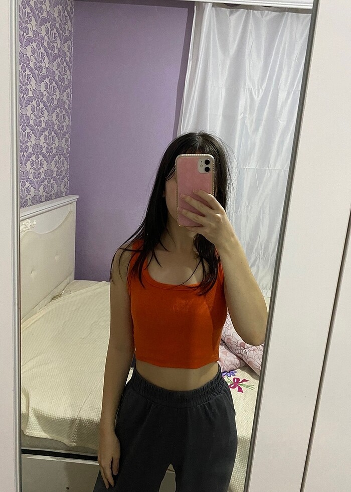 Turuncu Crop - Görsel 2