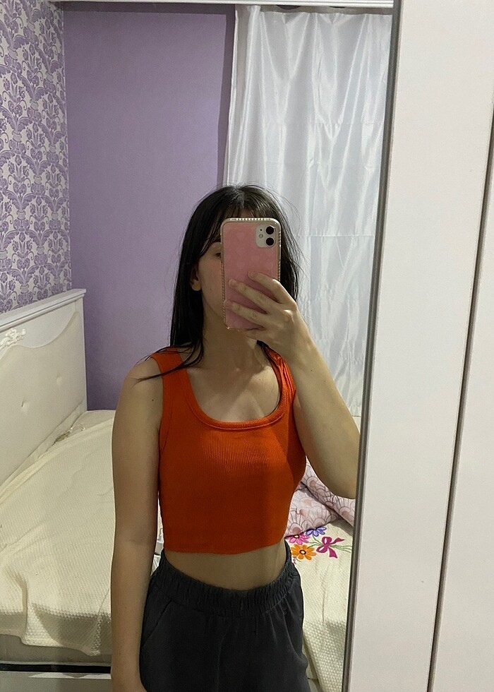 Turuncu Crop - Görsel 3