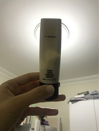 Mac Strobe Cream