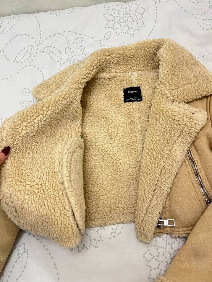 Bershka Bej Kürklü Kadın mont - Görsel 4