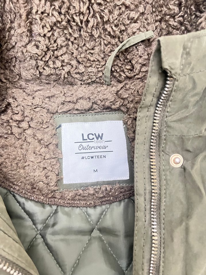 Kürk Detaylı Kapüşonlu Kadın Mont - Görsel 3