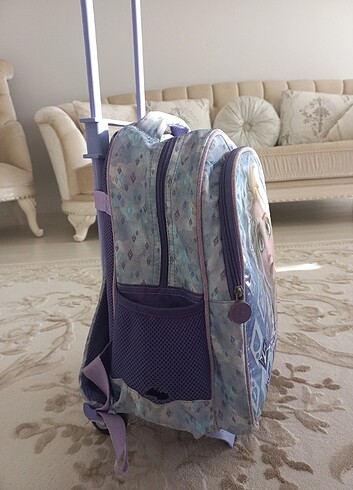 Frozen Elsa Çocuk Çekçekli Okul Çantası - Görsel 8