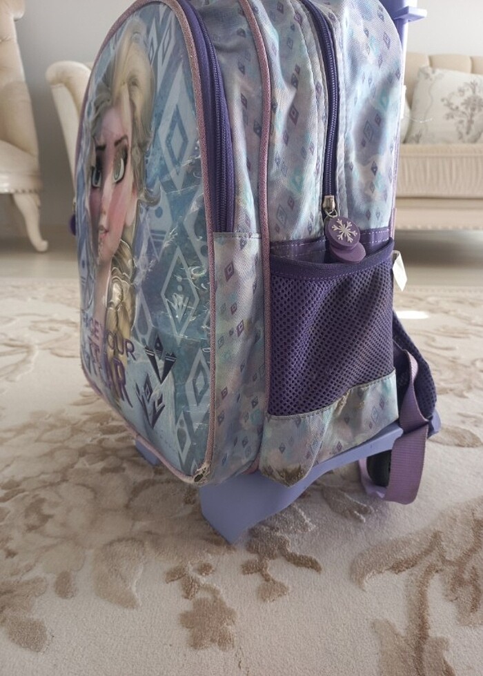 Frozen Elsa Çocuk Çekçekli Okul Çantası - Görsel 4