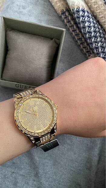Guess Kadın Gold Kol Saati