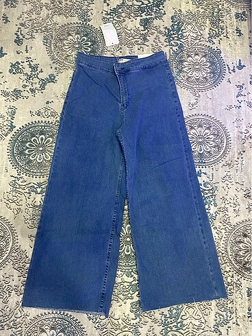 Bershka bol paça jean