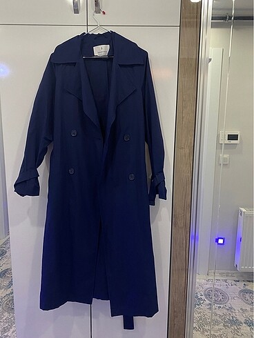 xs Beden stradivarius lacivert trençkot