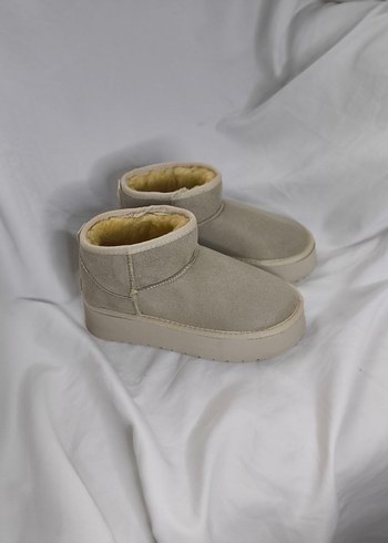Ugg 40
