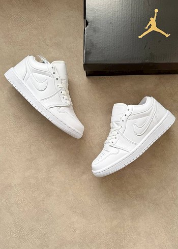 Nike Air Jordan | Triple White - Görsel 2