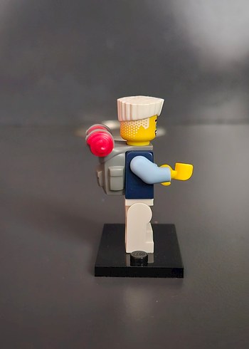 Beden Renk Renkli Lego Figür Beyaz Pantolonlu