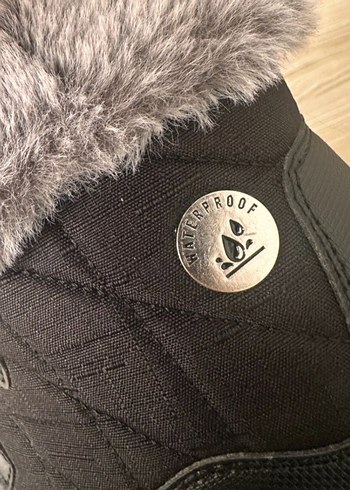 SU KAR GEÇİRMEZ ALTI KAYMAZ YENİ SEZON ŞIK BOT TEKLİFE KAPALI - Görsel 3