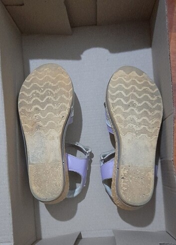 ORTOPEDIK YASTIKLI KIZ ÇOCUK YAZLIK AYAKKABI. - Görsel 4